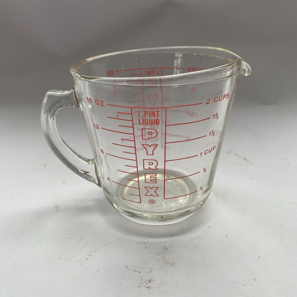 Vintage Pyrex 516 Red Letter D-Handle 2-Cup 16 oz Liquid Glass Measuring Cup USA